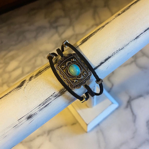 Leather Necklace - Picture 1 of 4